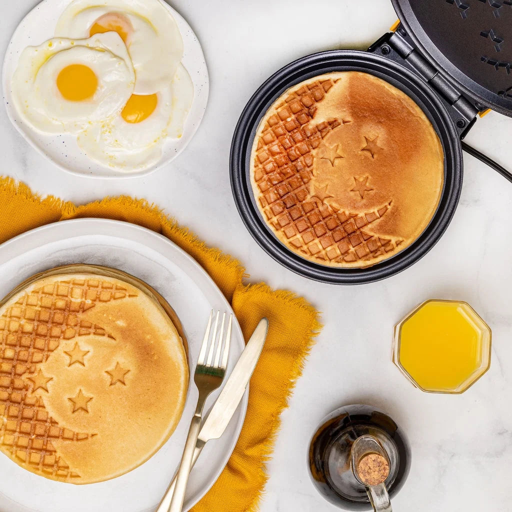 Dragonball Z Waffle Maker A7135