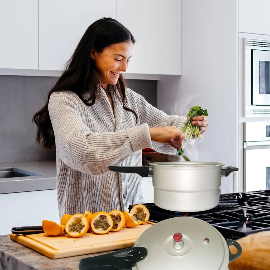 7.4 Quart Aluminum Pressure Cooker with Steamer E1802