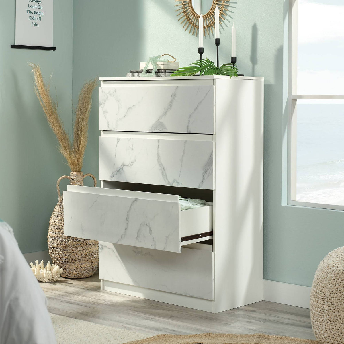 Pearl Oak 4-Drawer Chest C651