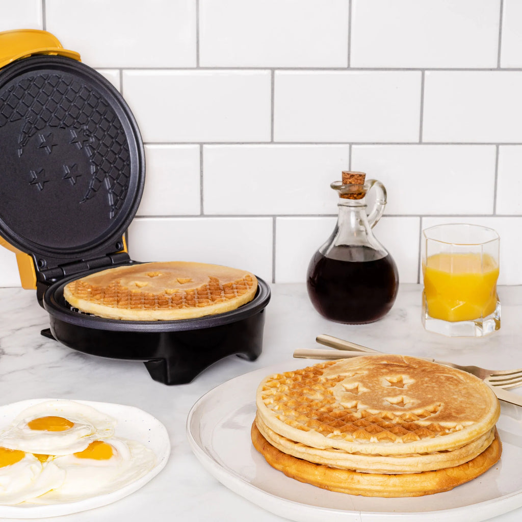 Dragonball Z Waffle Maker A7135