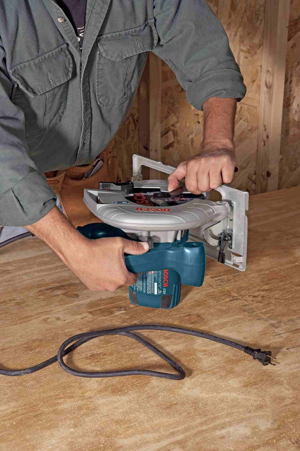 7-1/4x22 Left Blade Circular Saw L919672