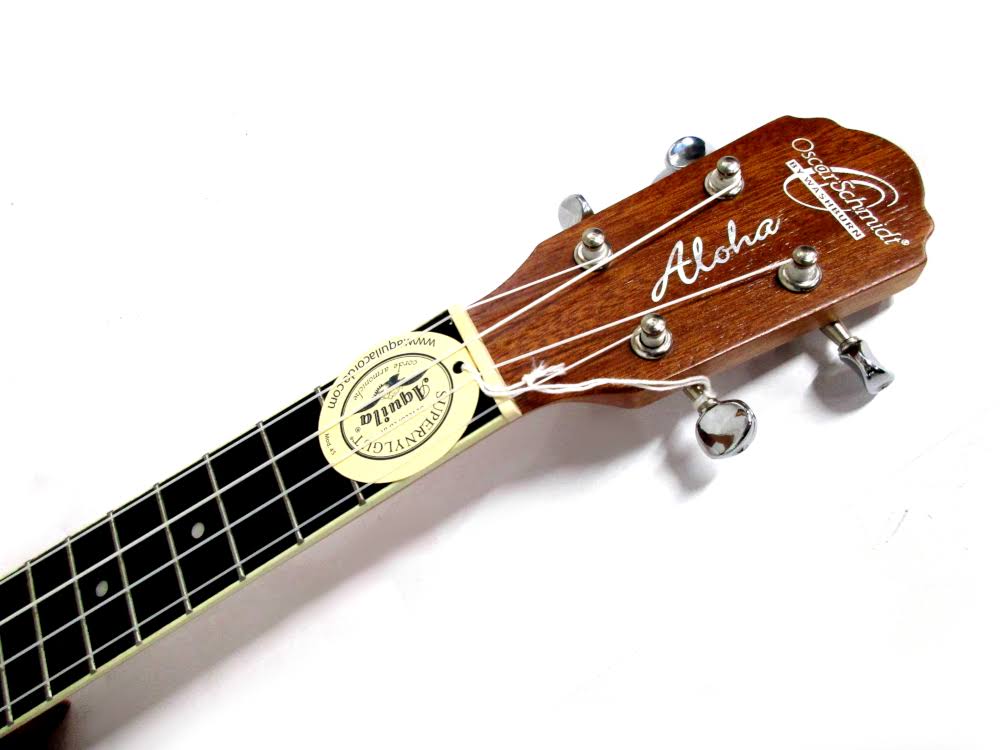 Concert Ukulele Package W54187